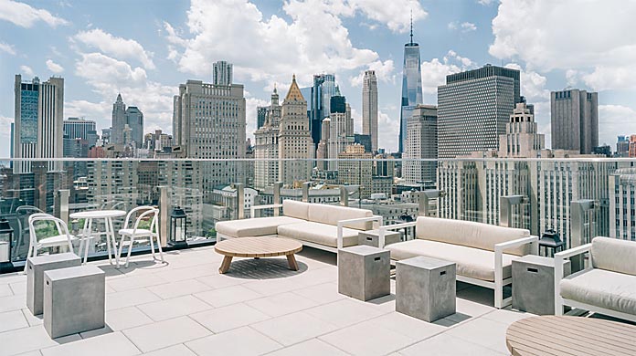 The Crown NYC Rooftop Bars Bar