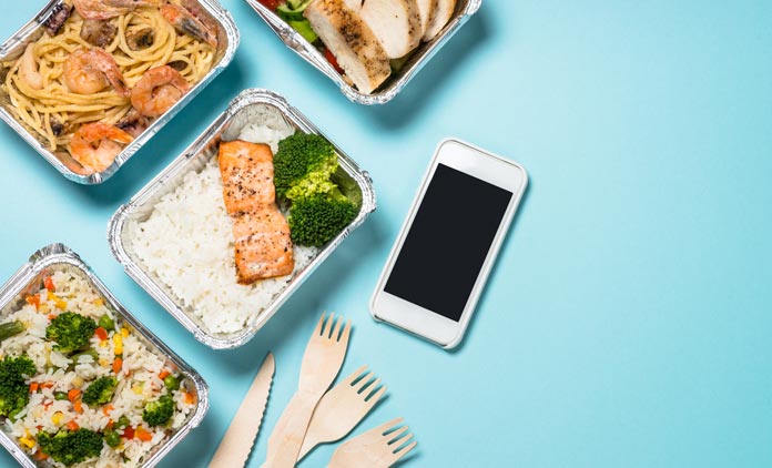 https://totalfood.com/wp-content/uploads/2020/03/food-delivery-concept-healthy-lunch.jpg
