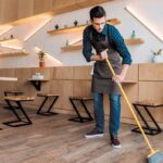 restaurant-worker apron floor sweep 80/20/30 rule