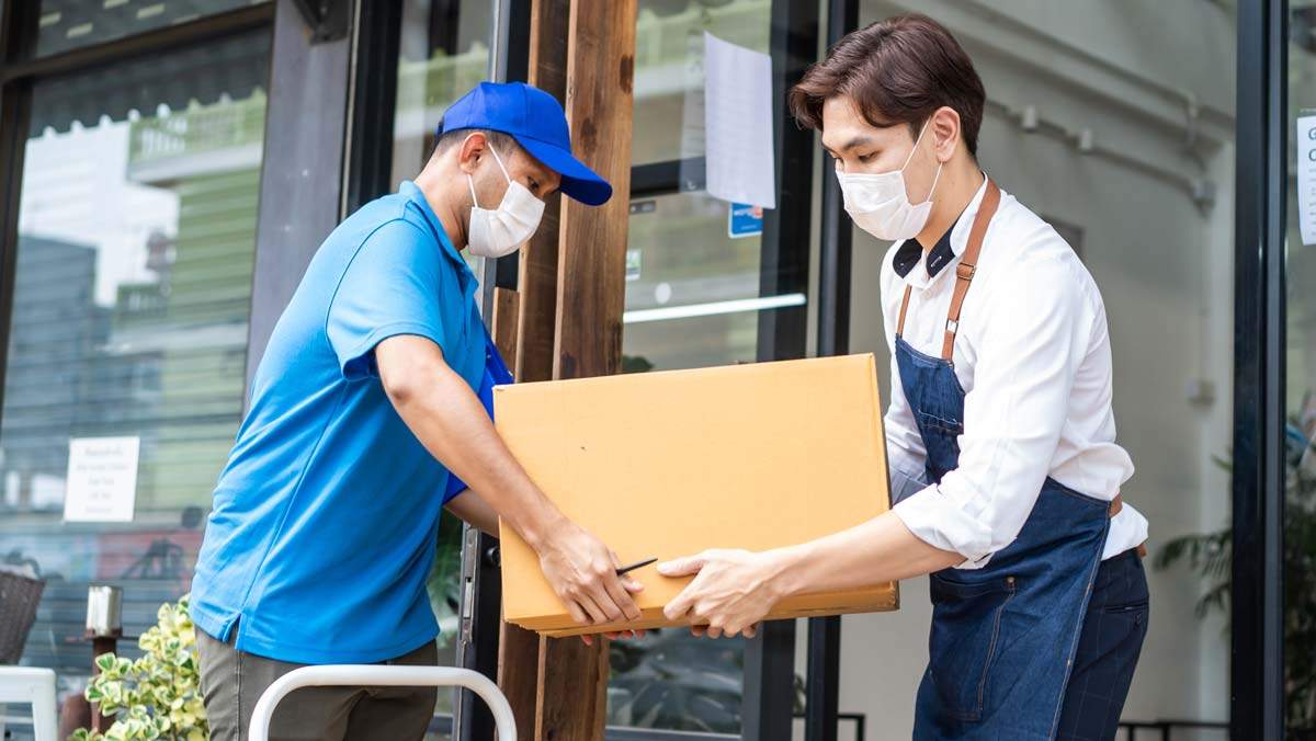 The Critical Role That a Commercial Food Distributor Plays for Restaurants