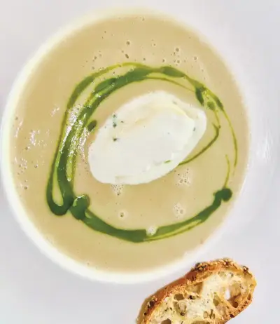 Skordosoupa Garlic Soup