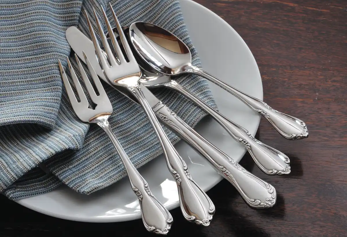 Oneida Flatware: Classic Collections for the Modern Table